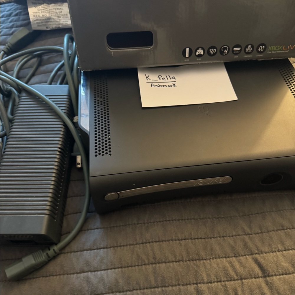 Xbox 360 console with 14 games